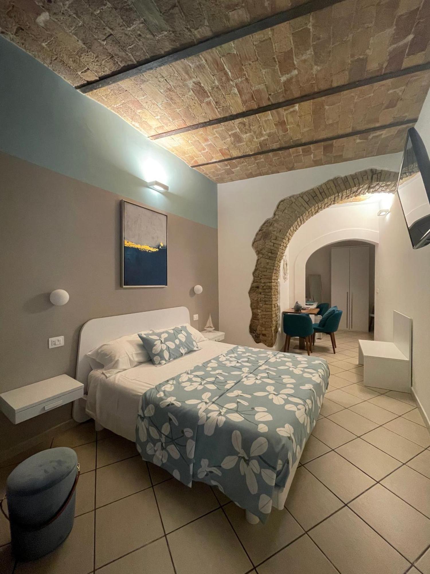 Barbarossa Sea Room Termoli Exterior foto